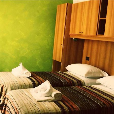 Hotel Antares Garni Джулианова Экстерьер фото