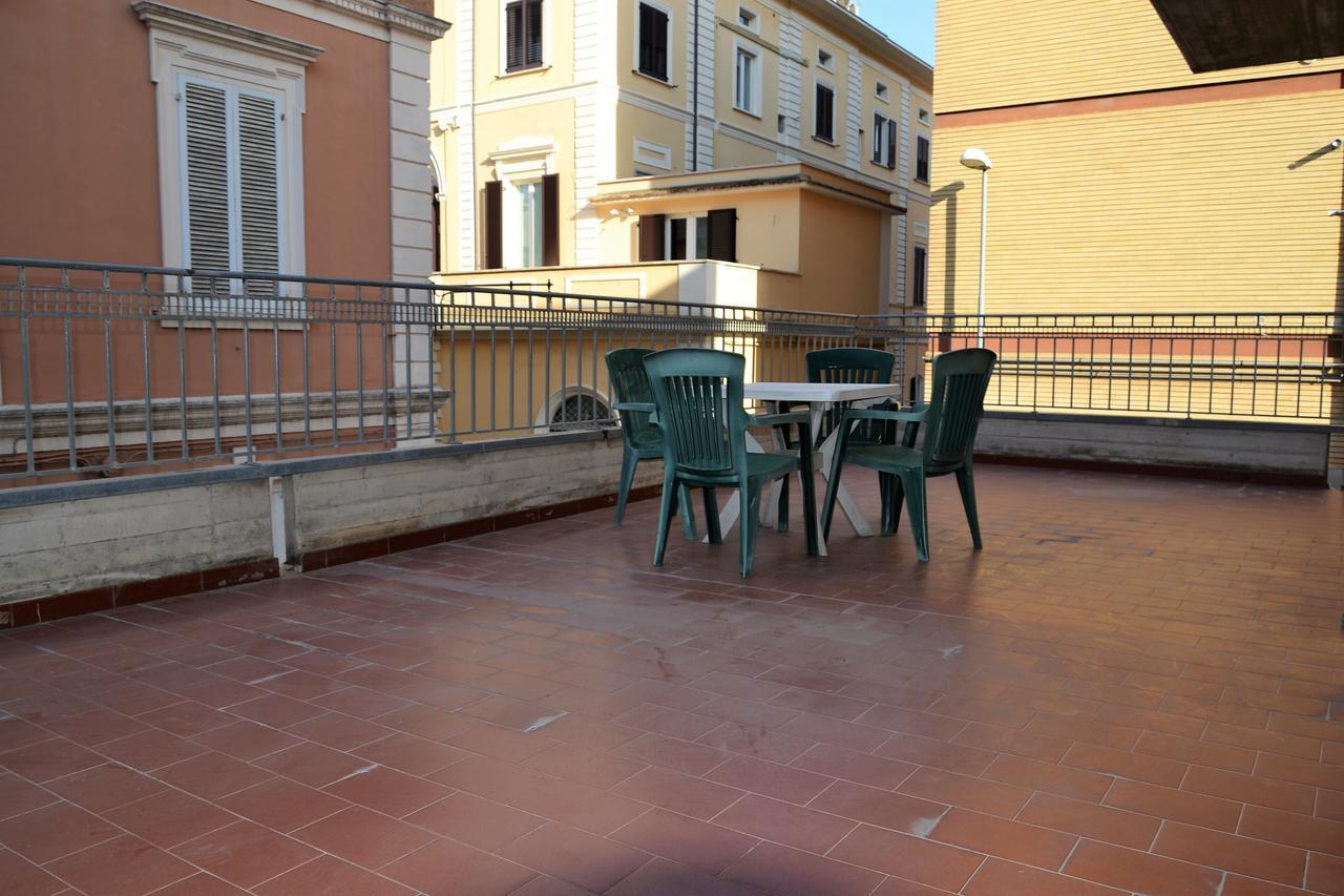 Hotel Antares Garni Джулианова Экстерьер фото