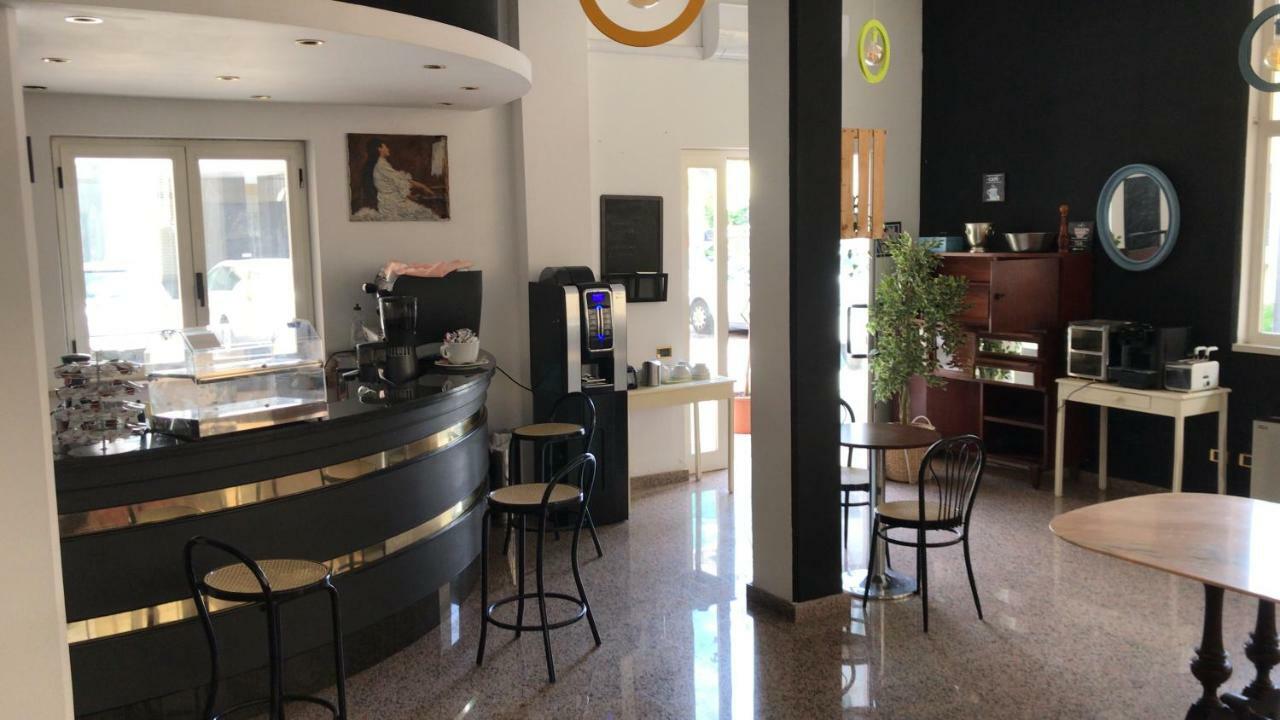 Hotel Antares Garni Джулианова Экстерьер фото