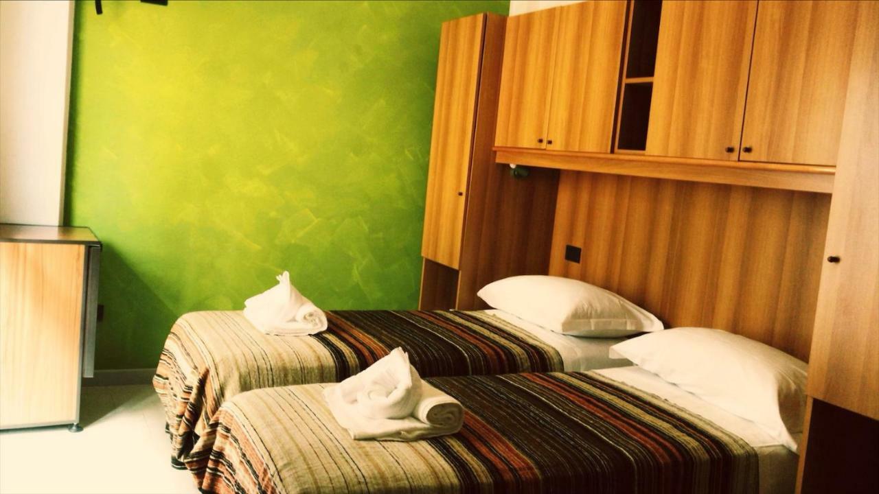 Hotel Antares Garni Джулианова Экстерьер фото
